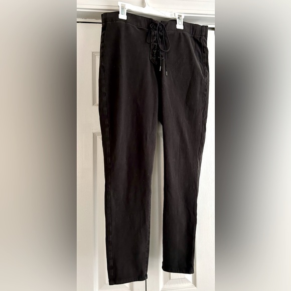 American Eagle Outfitters Pants - American Eagle pull on, lace up, high rise jeggings size 14